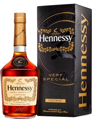 Коньяк Hennessy V.S, gift box 0.5 л
