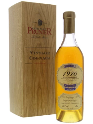 Коньяк Prunier Petite Champagne AOC gift box 1970 0.7 л