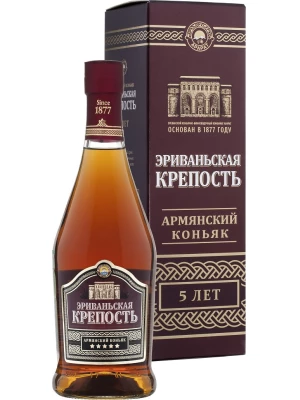 Коньяк Эриваньская крепость 5 лет, в подарочной коробке 0.5 л