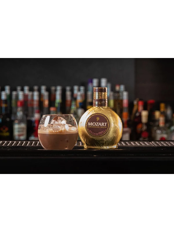 Mozart Chocolate Cream, gift box with round glass