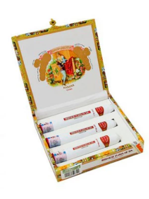 Подарочные наборы сигар Подарочный набор сигар Romeo y Julieta Los Tres Romeos