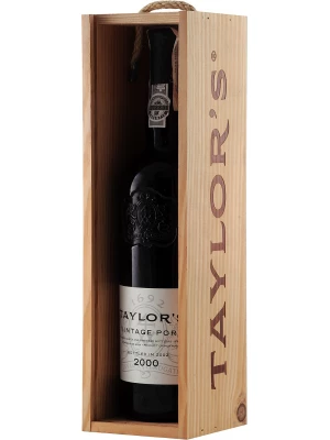 Портвейн Taylor's Vintage Port wooden box 2000 0.75 л