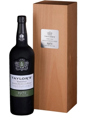 Портвейн Taylor's, Very Old Single Harvest Port, wooden box 1971 0.75 л