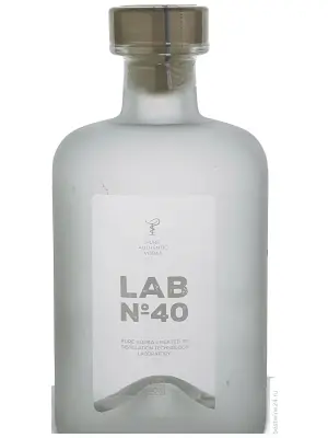 Водка LAB №40 0.5 л
