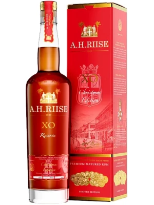 Ром A.H. Riise XO Reserve, Limited Edition Christmas, gift box 0.7 л