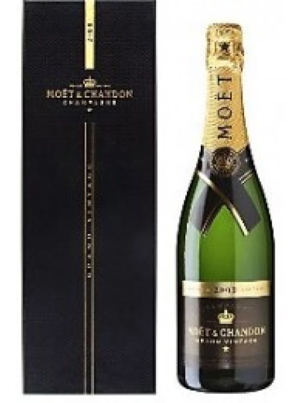 Moet & Chandon Brut Vintage 2000 in gift box