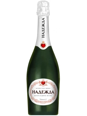 Надежда Полусладкое 0.75 л
