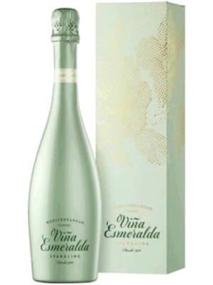 Torres, Vina Esmeralda Sparkling Brut, gift box 0.75 л 2020