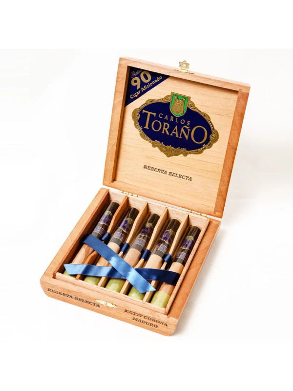 Carlos Torano Reserve Select Petit Corona Maduro