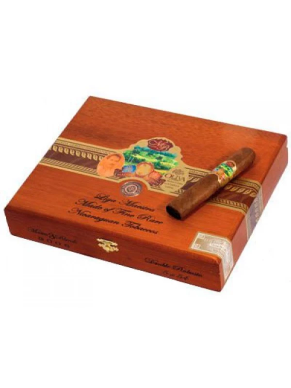 Oliva Master Blend 3 Robusto