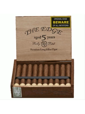 Сигары Rocky Patel Edge Robusto Corojo