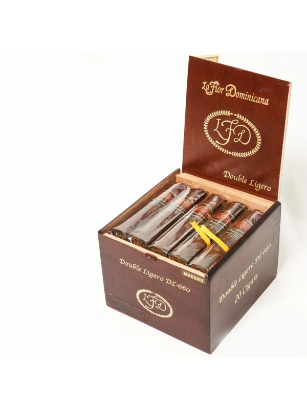 La Flor Dominicana Double Ligero L 660 Maduro