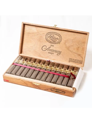 Сигары Padron 1964 Anniversary Monarca Special Reliase Toro Maduro