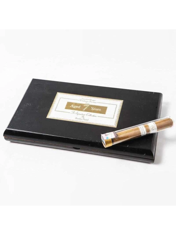 Rocky Patel Vintage 1999 Robusto Tubos