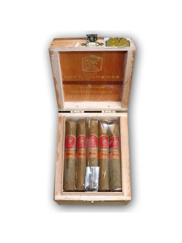 Leon Jimenes Petit Corona Rum