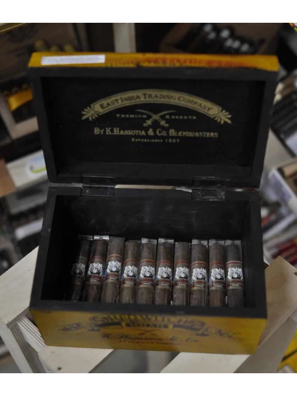 Gurkha Red Witch Robusto