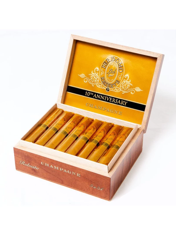 Perdomo Reserve 10 years Anniversary Robusto Champagne