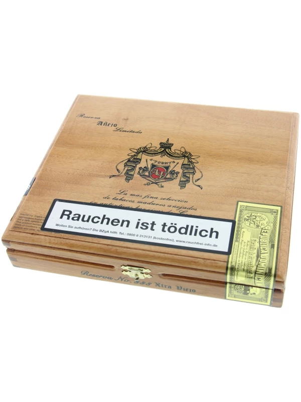Arturo Fuente Anejo Tres Ocho 8-8-8