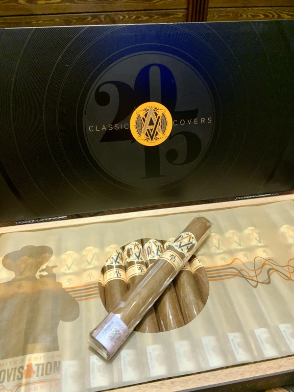 Avo Limited Edition 2015