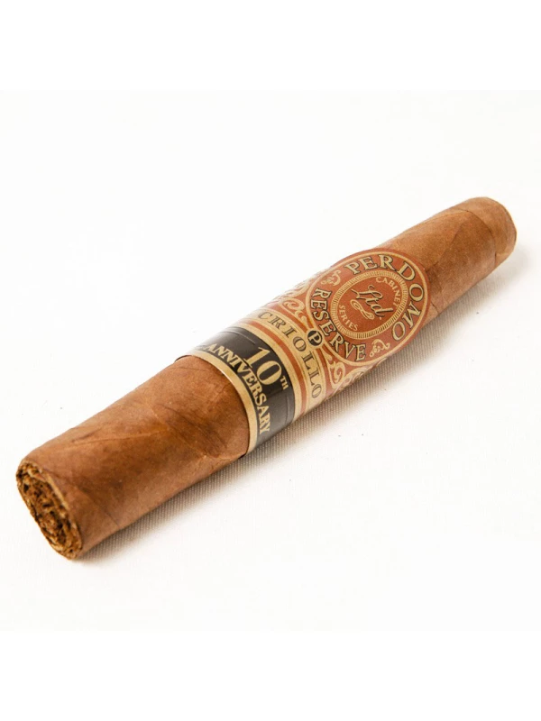Perdomo Reserve 10 years Anniversary Figurado Criollo