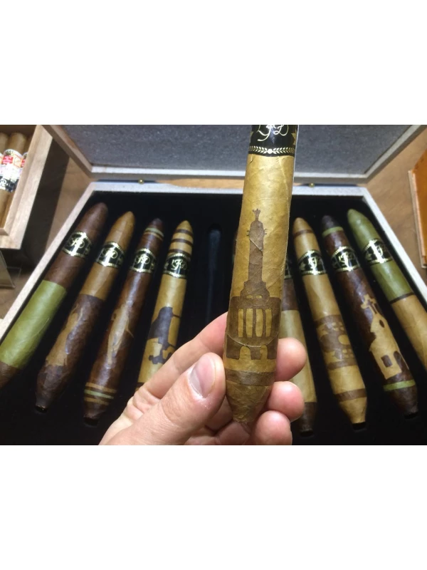 La Flor Dominicana Salomon Unico