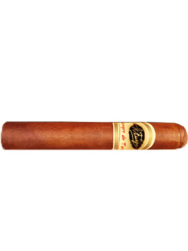 J. Fuego Sangre De Toro Robusto