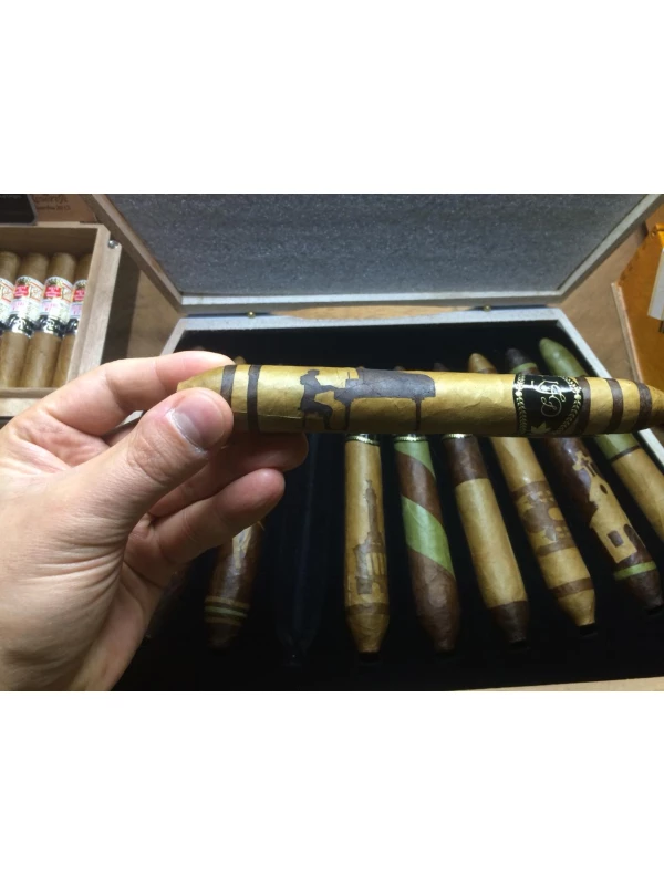 La Flor Dominicana Salomon Unico