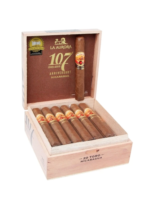 La Aurora 107 Nicaragua Toro