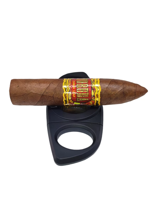 YORUBA Petit Belicoso Cuban Leaf