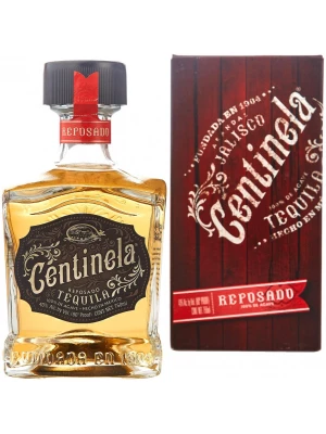 Текила Centinela Reposado, gift box 0.75 л