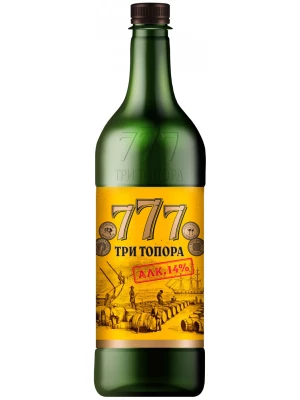 Вино Три Топора, в пластиковой бутылке 1.4 л