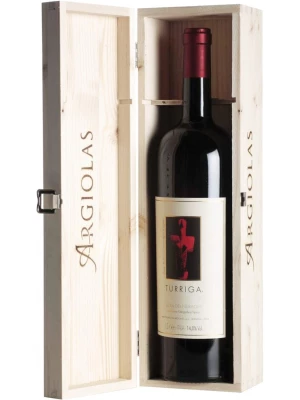 Вино Turriga, Isola dei Nuraghi IGT, wooden box 2017, 1.5 л