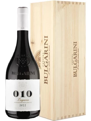 Вино Bulgarini, 010 Lugana DOC, wooden box 2022, 1.5 л