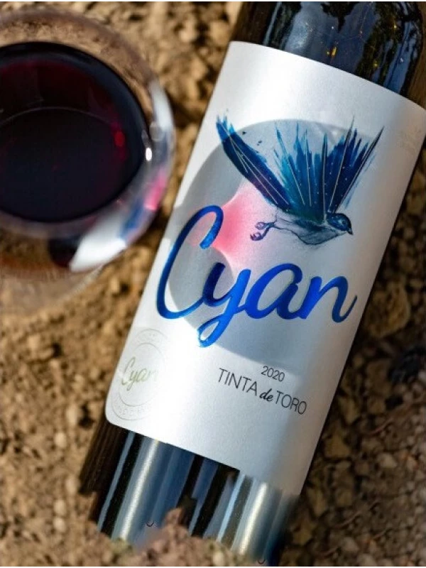 Cyan Roble, Toro DO