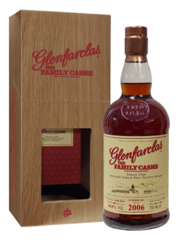 Glenfarclas 2006 Family Casks (60%), wooden box