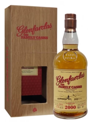 Виски Glenfarclas 2000 Family Casks (57,9%), in wooden box 2000 0.7 л