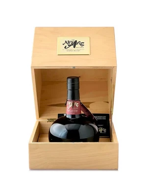 Виски No Age Declared Blended Malt Scotch Cuvee, woden box 2016 0.7 л