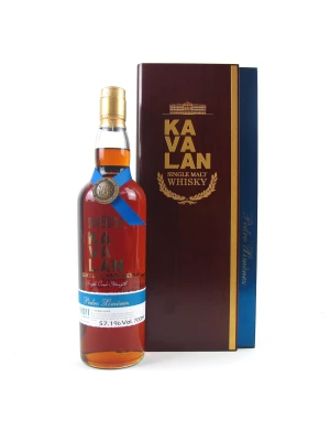 Виски Kavalan Solist Pedro Ximenez Single Cask Strength (57,1%), wooden box 0.7 л