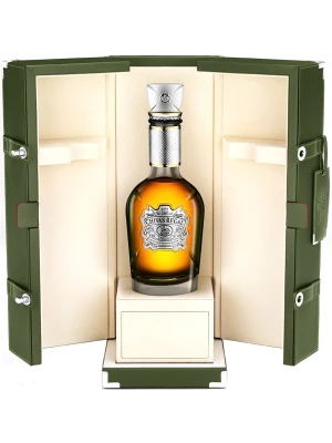 Виски Chivas Regal The Icon, gift box 0.7 л