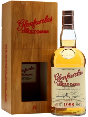 Виски Glenfarclas 1998 Family Casks (59.2%), in gift box 1998 0.7 л