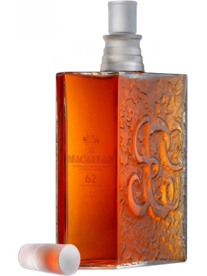 Виски The Macallan in Lalique, 62 Years Old, gift box 0.7 л