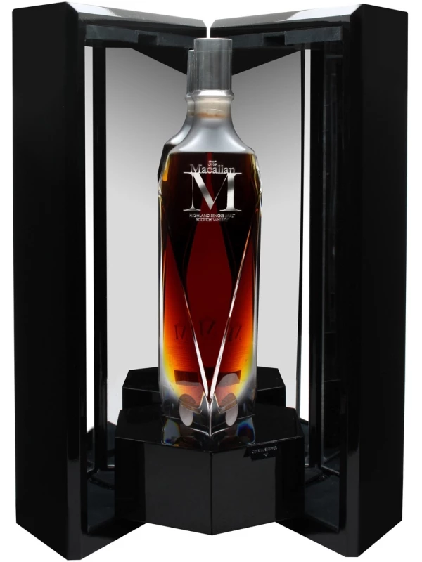 The Macallan 1824 Series M (44%), wooden box