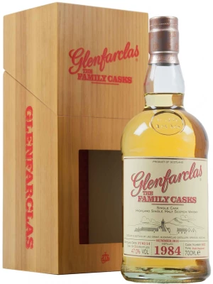 Виски Glenfarclas 1984 Family Casks, in gift box 1984 0.7 л