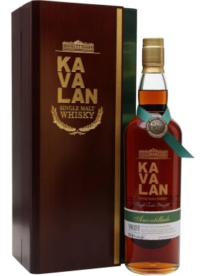 Виски Kavalan, Solist Amontillado Sherry Cask (55.6%), wooden box 0.75 л