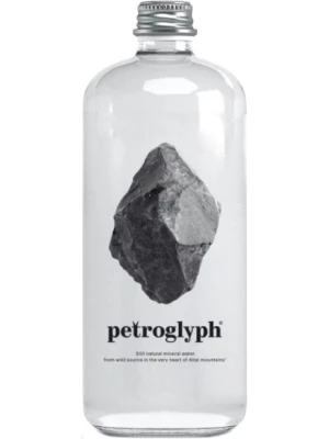 Вода Петроглиф Негазированная, в стеклянной бутылке 0.75 л