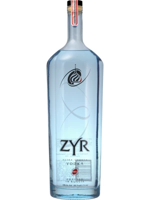 Водка ZYR 1.75 л
