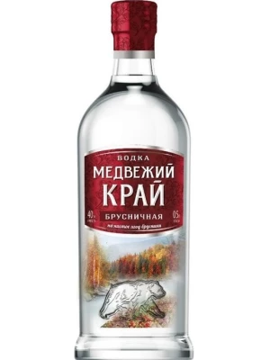 Водка Медвежий Край Брусничная 0.5 л
