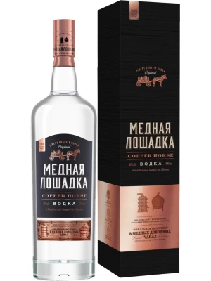 Водка Медная Лошадка, в подарочной коробке 0.7 л
