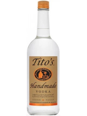 Водка Tito's Handmade Vodka 0.7 л