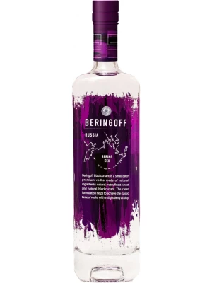Водка Beringoff Blackcurrant 0.5 л